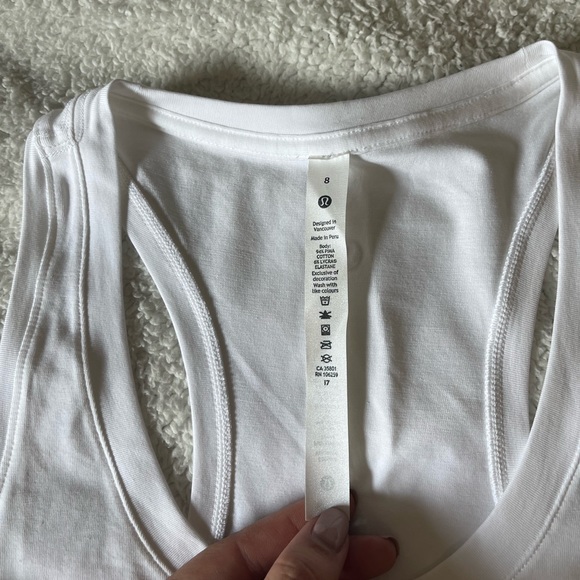 🤍NWT🤍 Lululemon Tank Size 8 - Picture 2 of 4